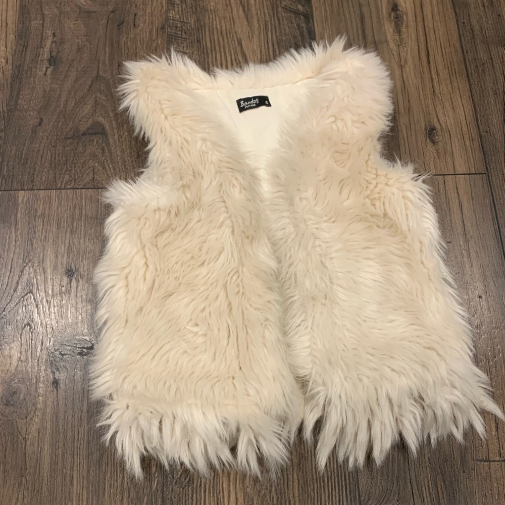 Furry White Vest